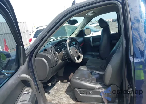 2008 Chevrolet Silverado 1500 Lt1 z USA, uszkodzony, nr VIN 1GCEC14C28Z290918